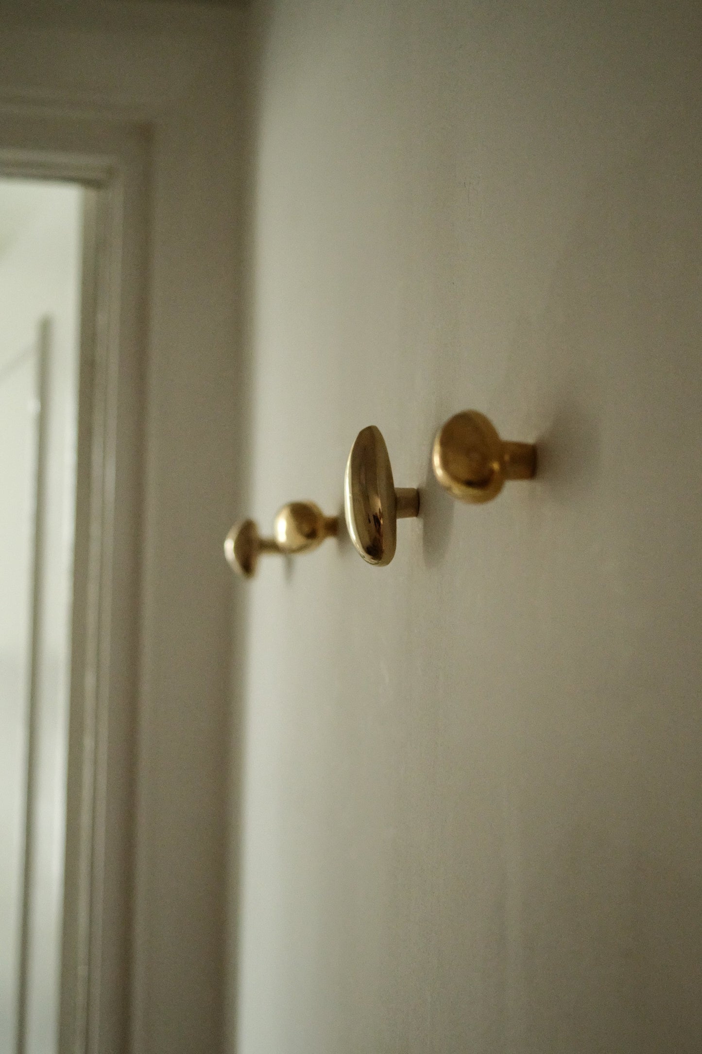 Momi Knob/Hook - Short Mini Hardware