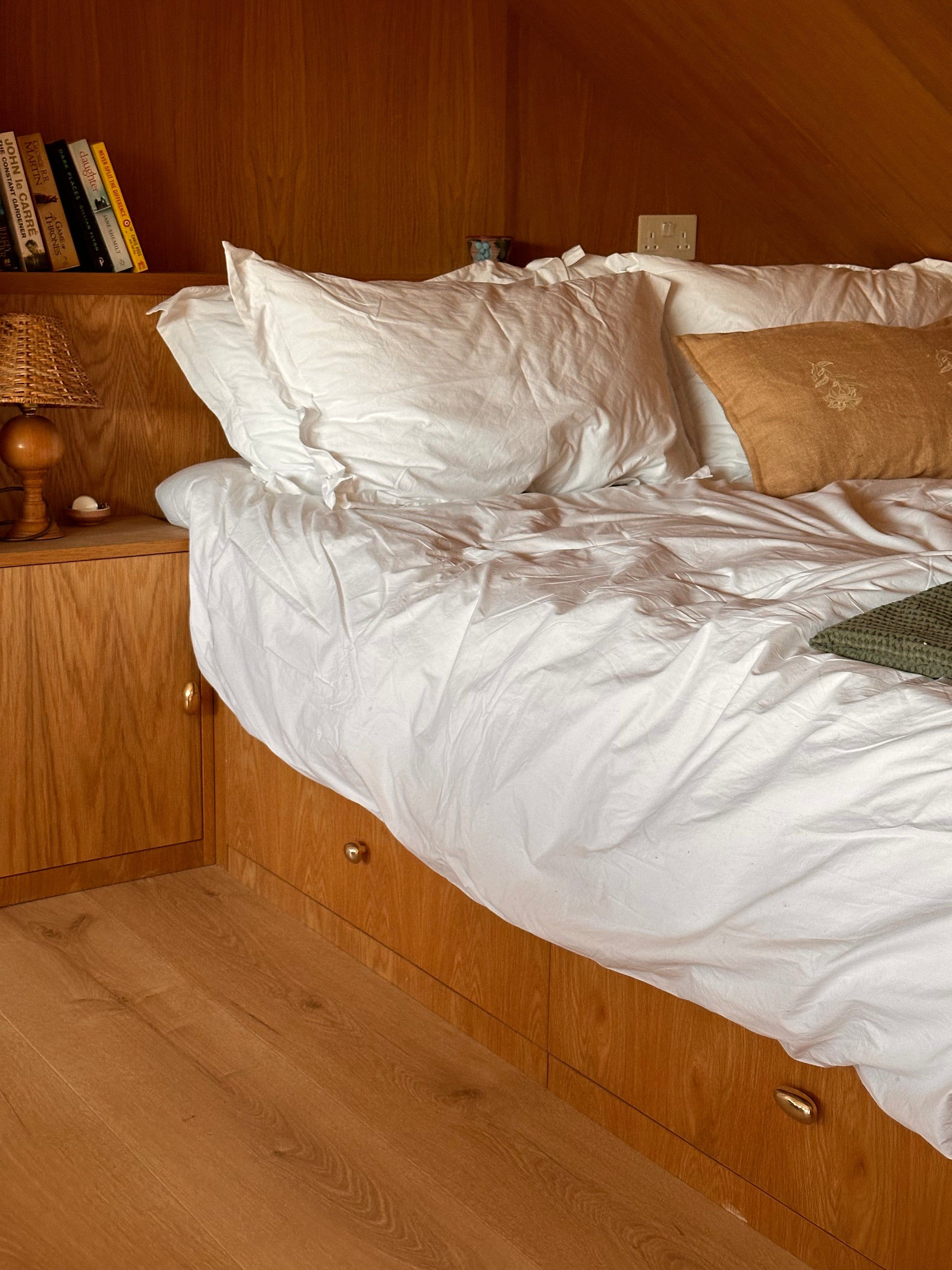 Momi Knob/Hook - Short Mini Hardware