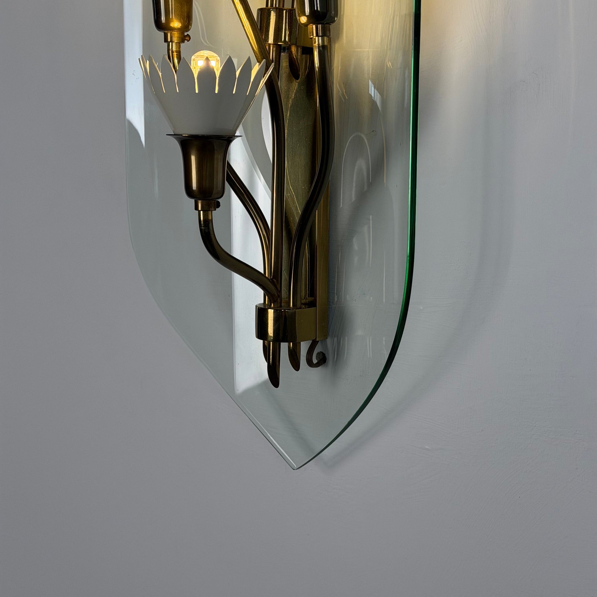 Pair of Monumental Pietro Chiesa for Fontana Arte Rare 7-Light Glass Sconces, 1950s Sconces