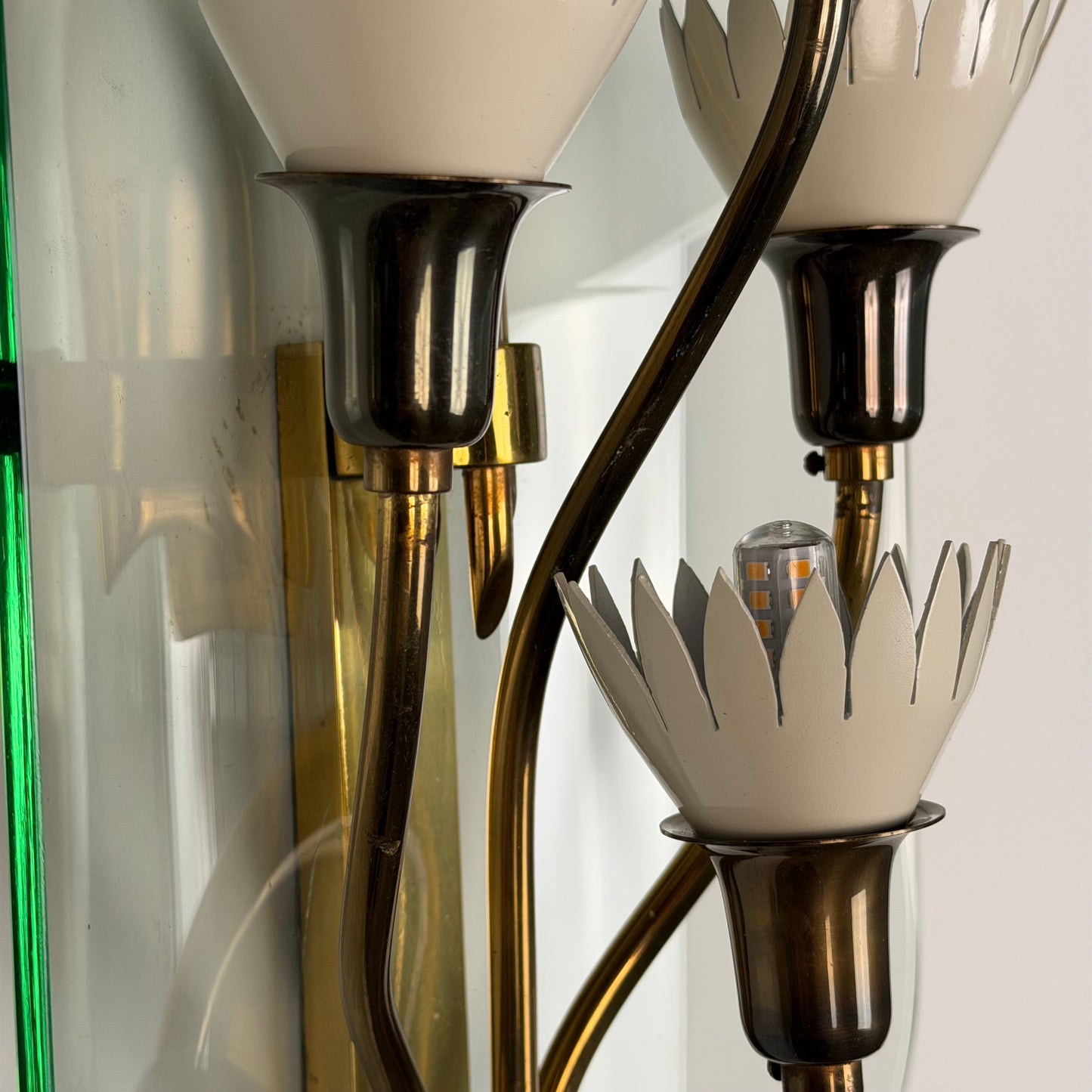 Pair of Monumental Pietro Chiesa for Fontana Arte Rare 7-Light Glass Sconces, 1950s Sconces