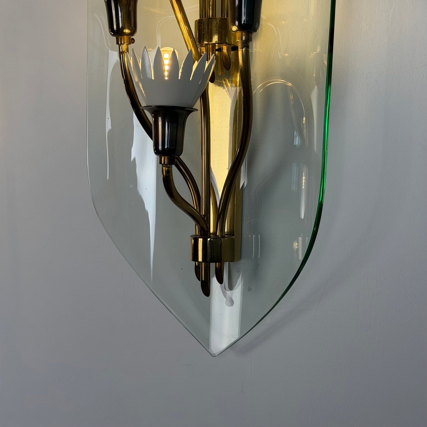 Pair of Monumental Pietro Chiesa for Fontana Arte Rare 7-Light Glass Sconces, 1950s Sconces