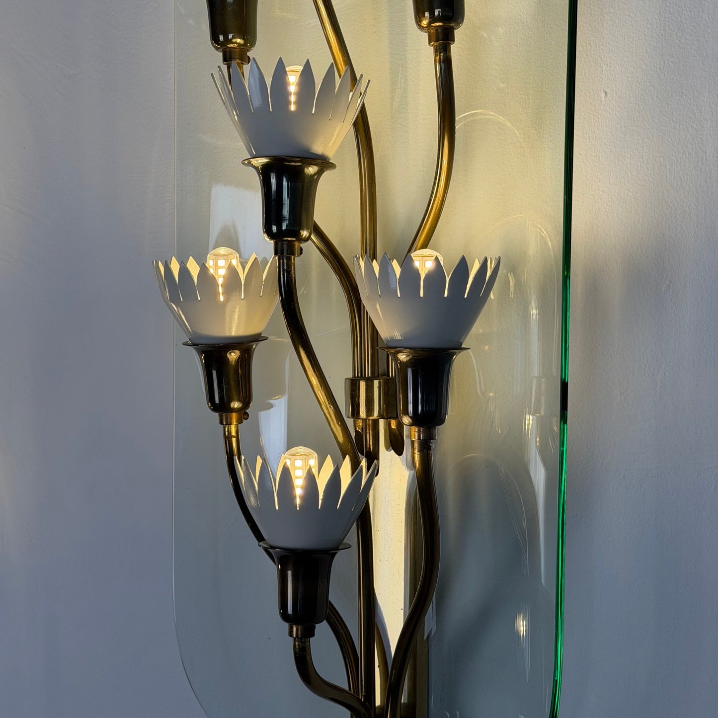 Pair of Monumental Pietro Chiesa for Fontana Arte Rare 7-Light Glass Sconces, 1950s Sconces