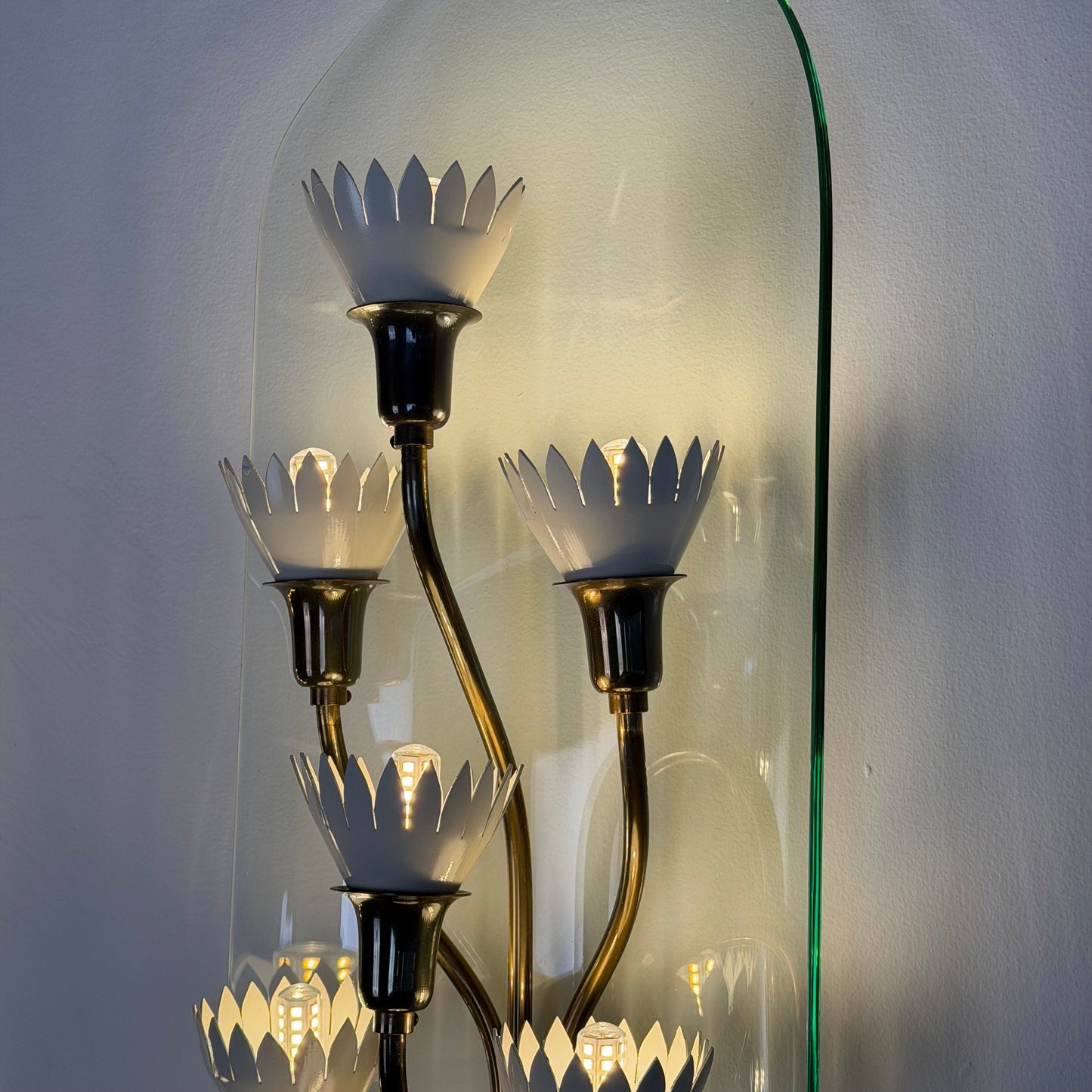 Pair of Monumental Pietro Chiesa for Fontana Arte Rare 7-Light Glass Sconces, 1950s Sconces