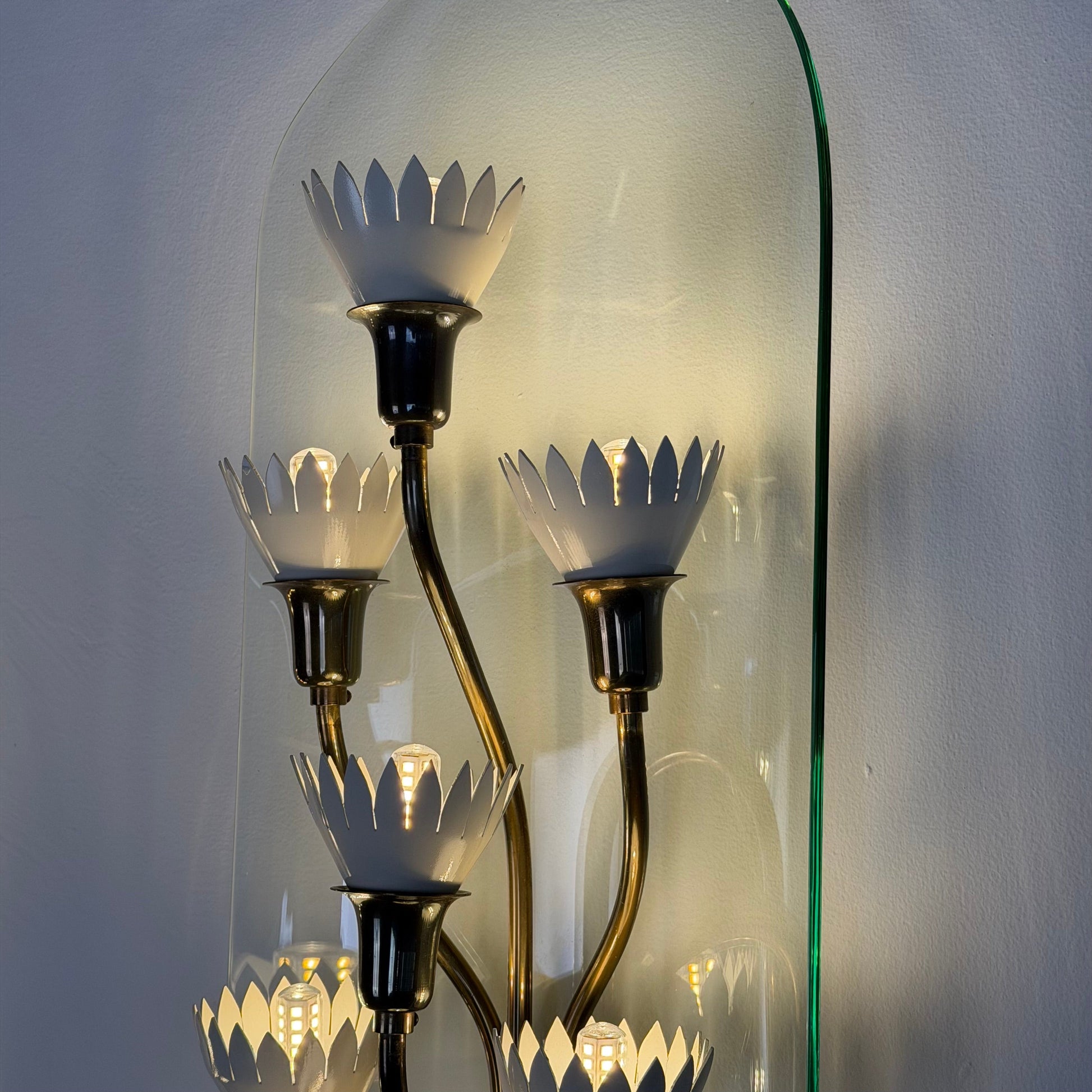 Pair of Monumental Pietro Chiesa for Fontana Arte Rare 7-Light Glass Sconces, 1950s Sconces