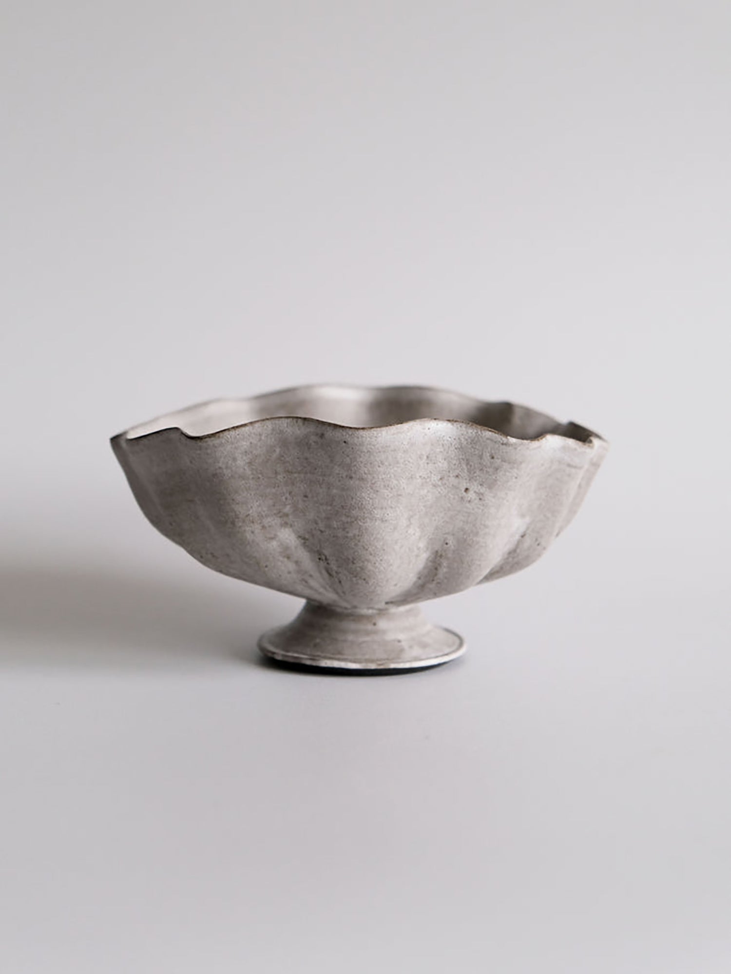 Moonrise Shell No.33 Low Bowl Bowls