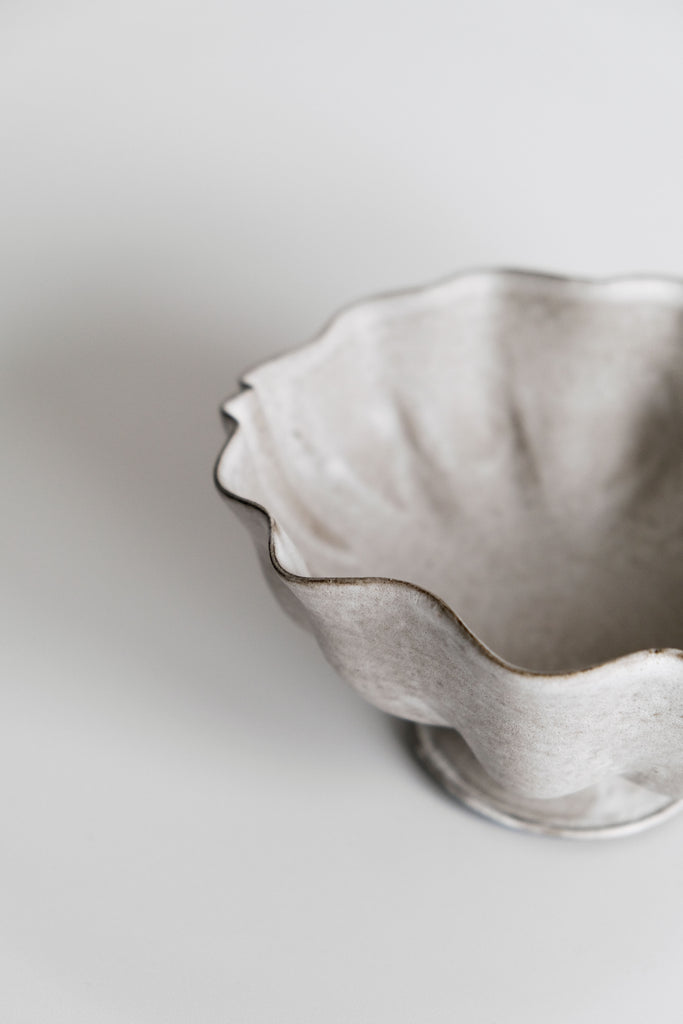 Moonrise Shell No.33 Low Bowl Bowls