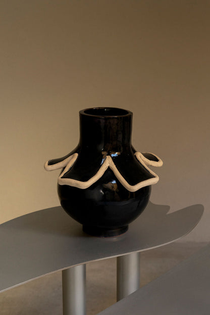 Navy Vase I by Los Objectos Decorativos Vases