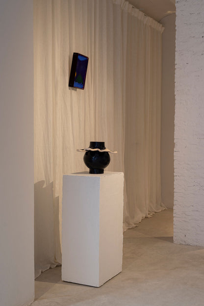 Navy Vase II by Los Objectos Decorativos Vases