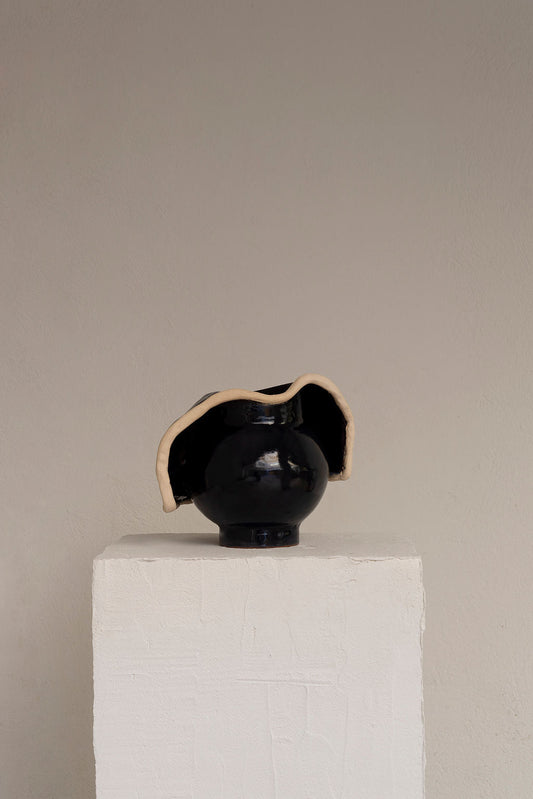 Navy Vase V by Los Objectos Decorativos Vases