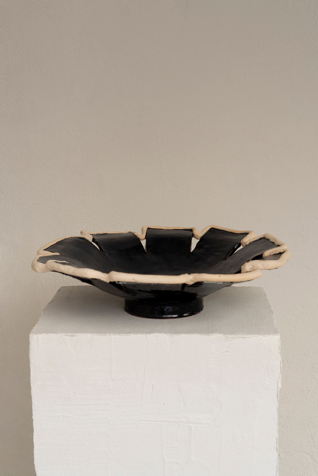 Navy Vase VIII by Los Objectos Decorativos Vases