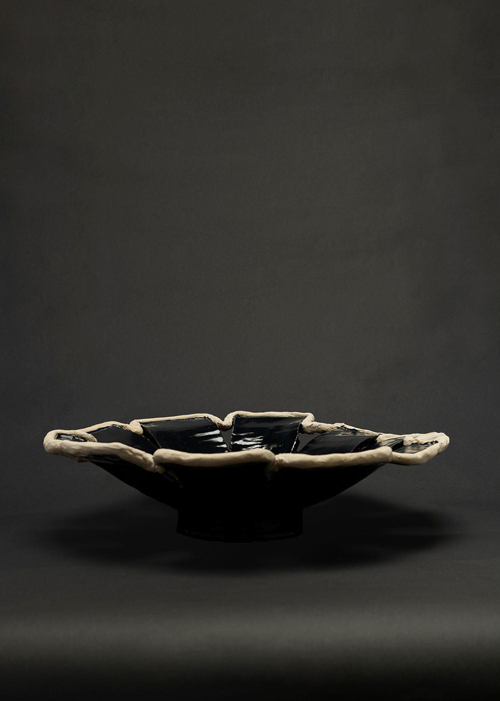 Navy Vase VIII by Los Objectos Decorativos Vases