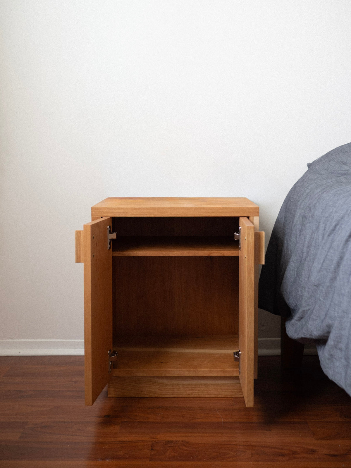 Nene Nightstand Nightstands