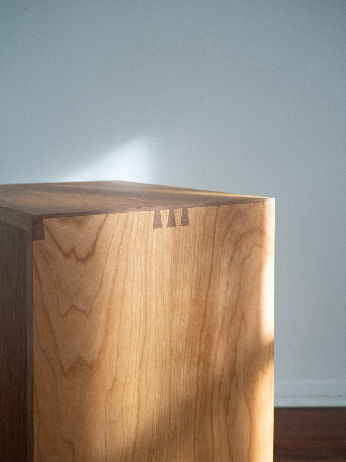 Nene Nightstand Nightstands - Detail