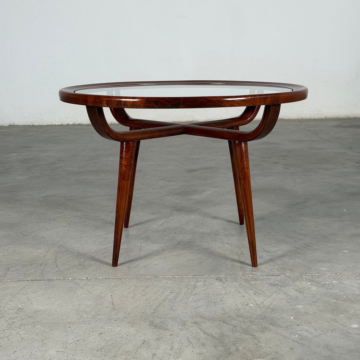 Nicolay Diulgheroff Walnut Round Coffee Table, Italy, 1950s Coffee Tables