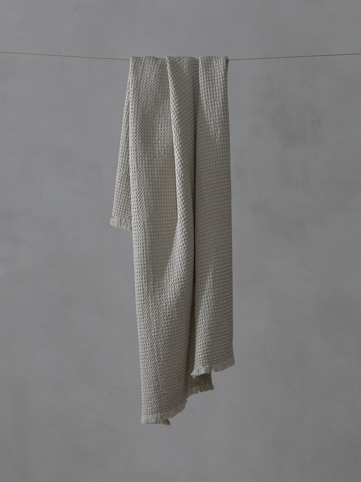 Ninho Bath Towel in Mastice by Society Limonta