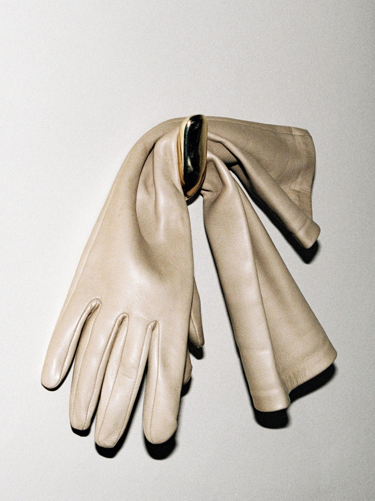 Noor Hook - Polished Brass Hardware