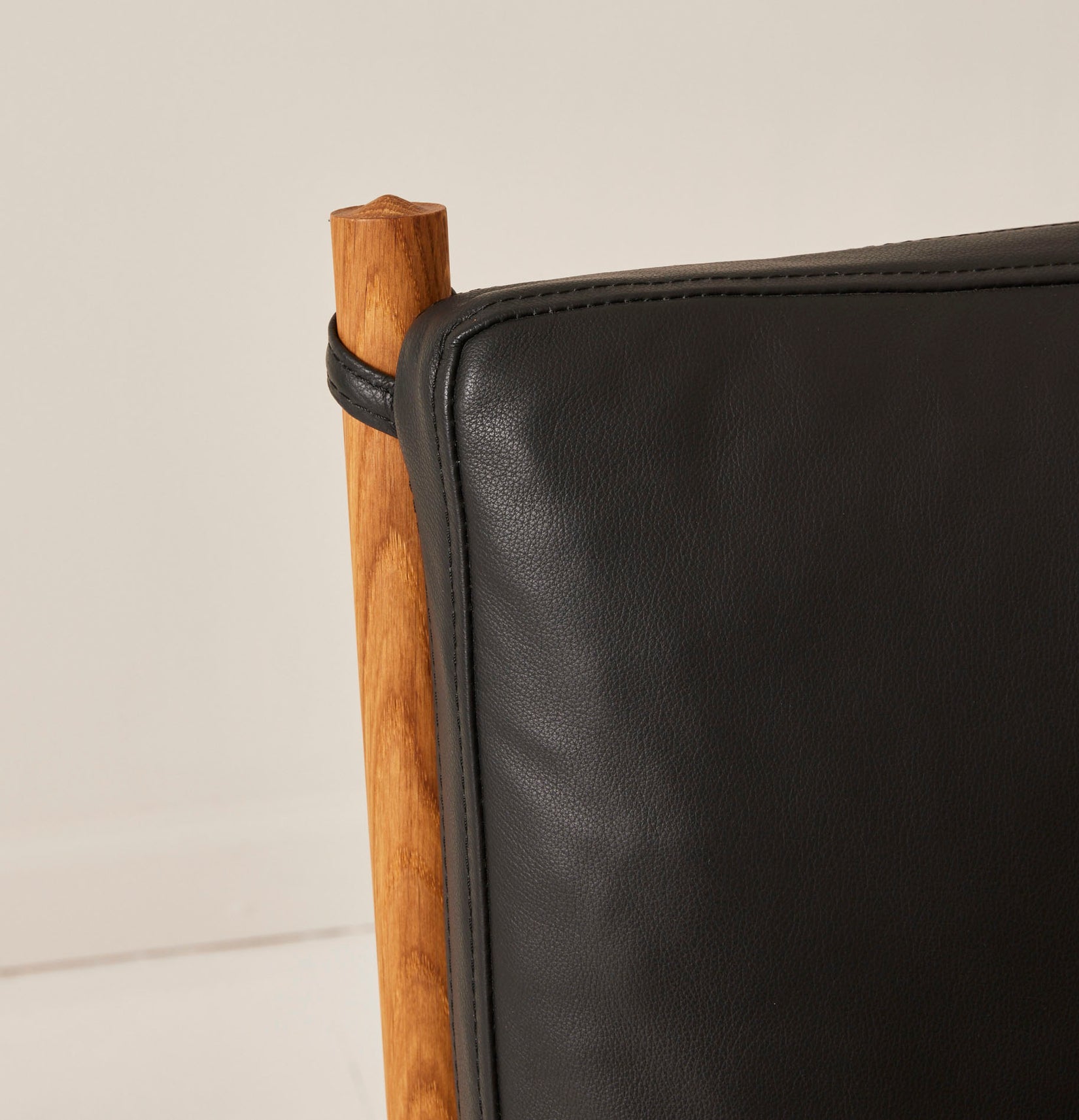 Ole Wanscher OW149 "Colonial" Chair in Oak with Leather Cushions, Made by Carl Hansen and Son Chairs