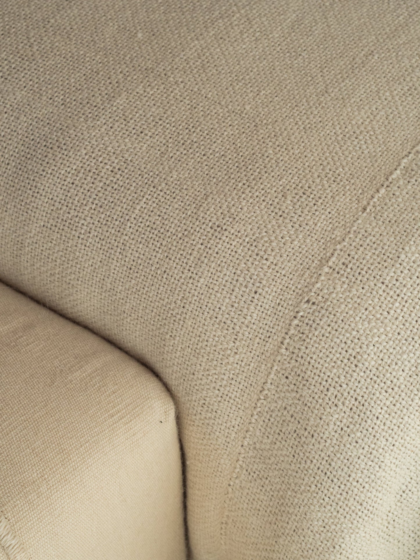 Otono Blanca Bed Quilt in Light Texture Quilts