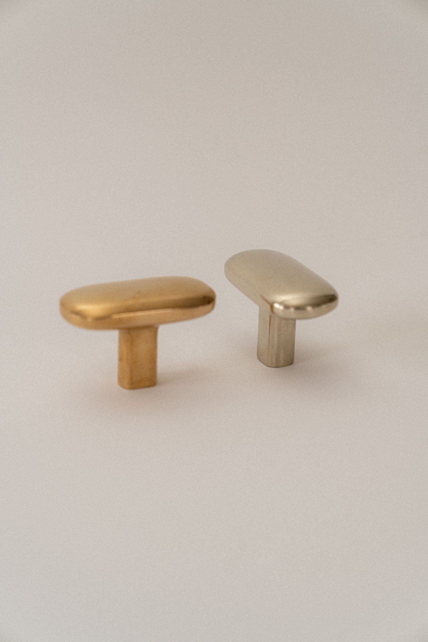 Oval Knob/Hook Hardware