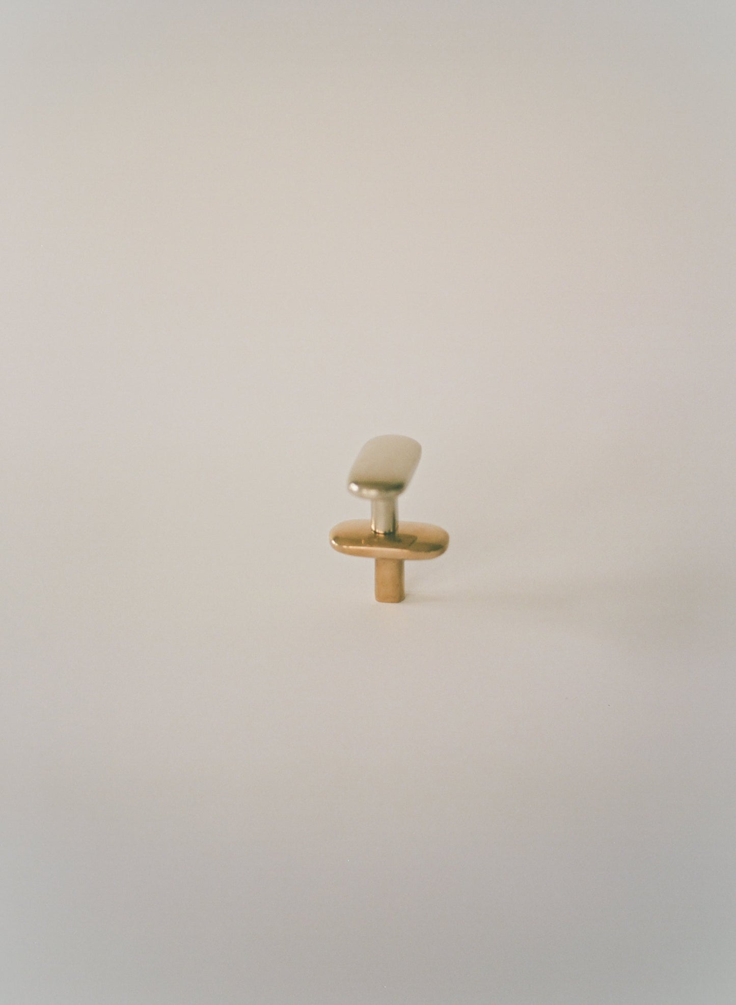 Oval Knob/Hook Hardware