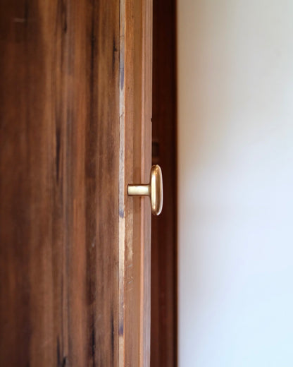 Oval Knob/Hook Hardware