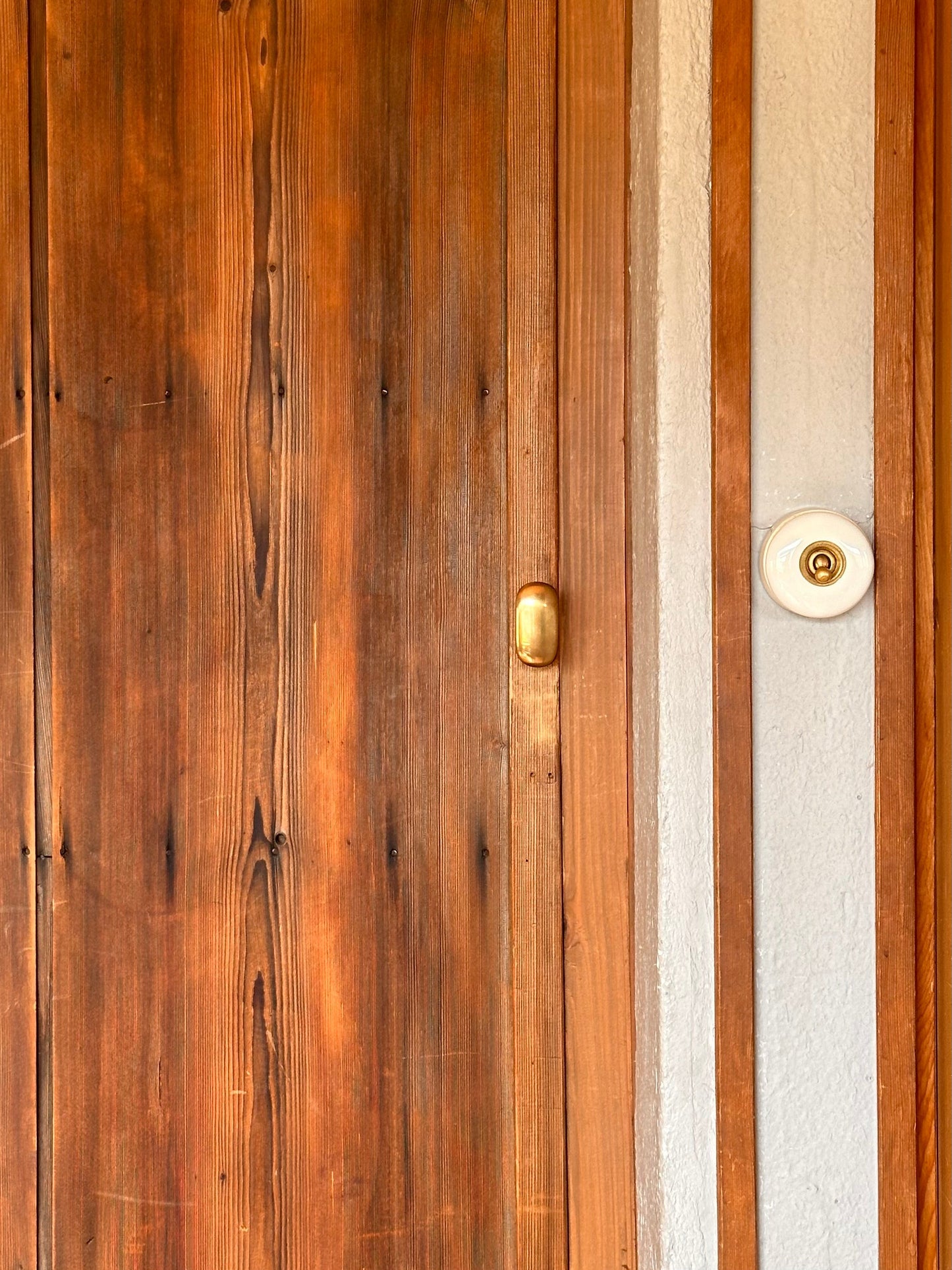 Oval Knob/Hook Hardware