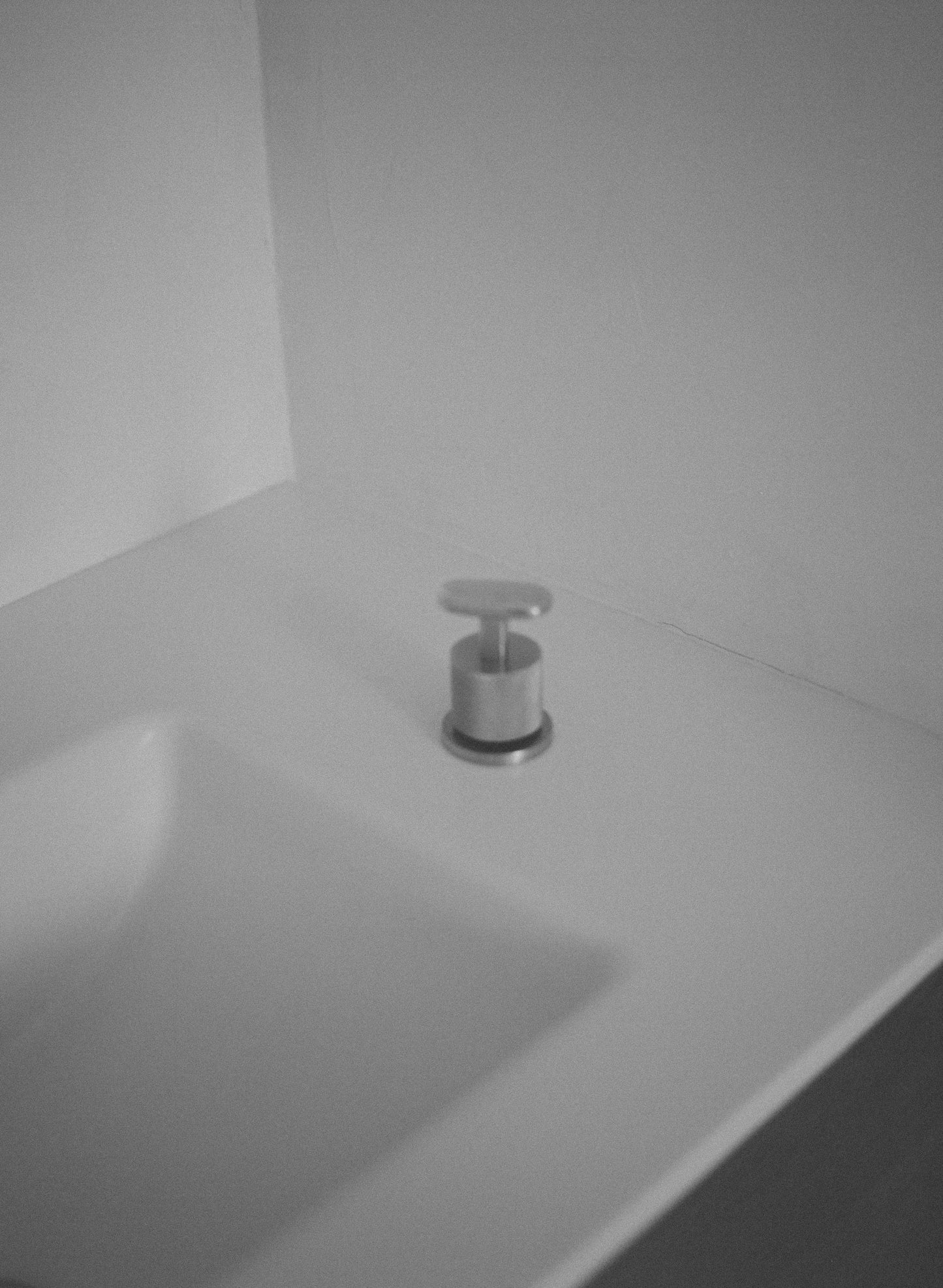 Oval Knob/Hook Hardware