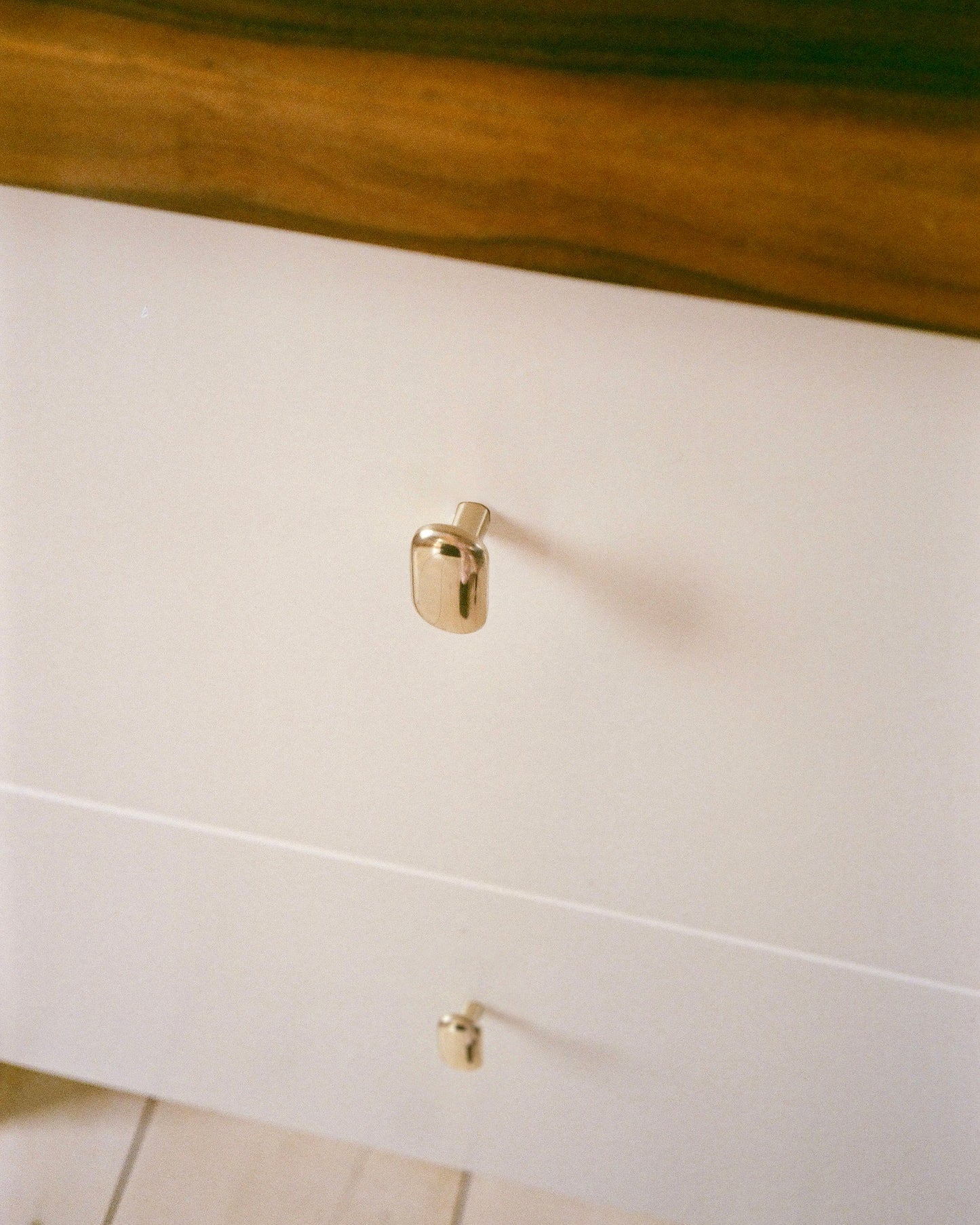 Oval Knob/Hook Hardware