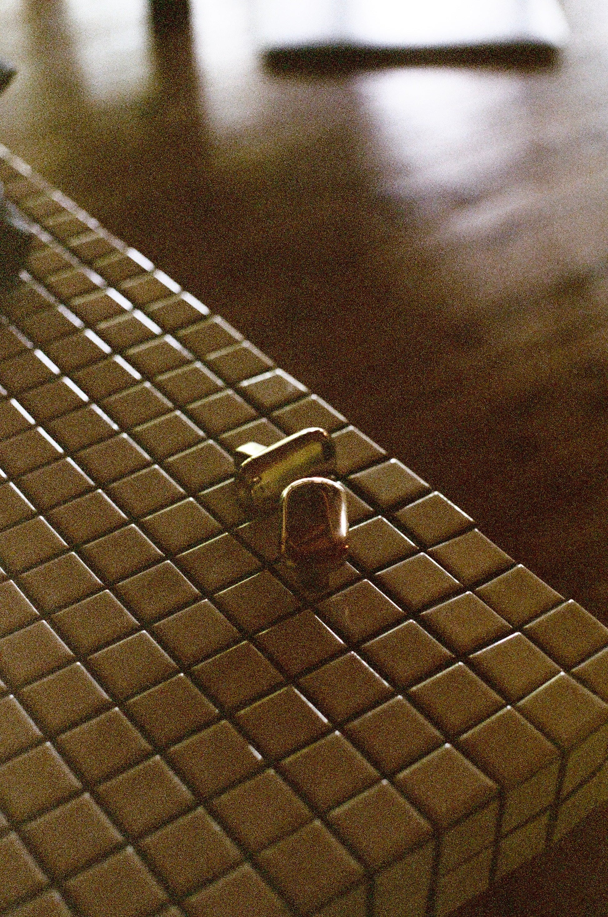 Oval Knob/Hook Hardware