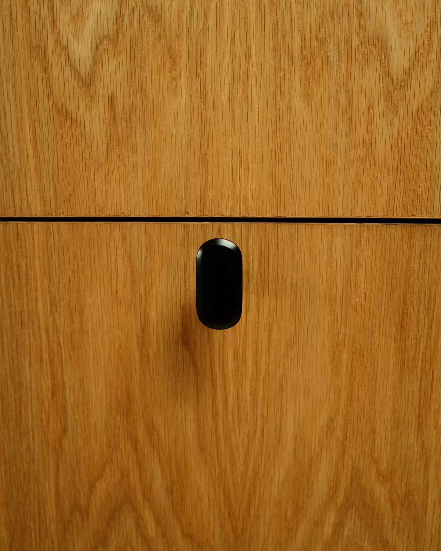 Oval Knob/Hook Hardware