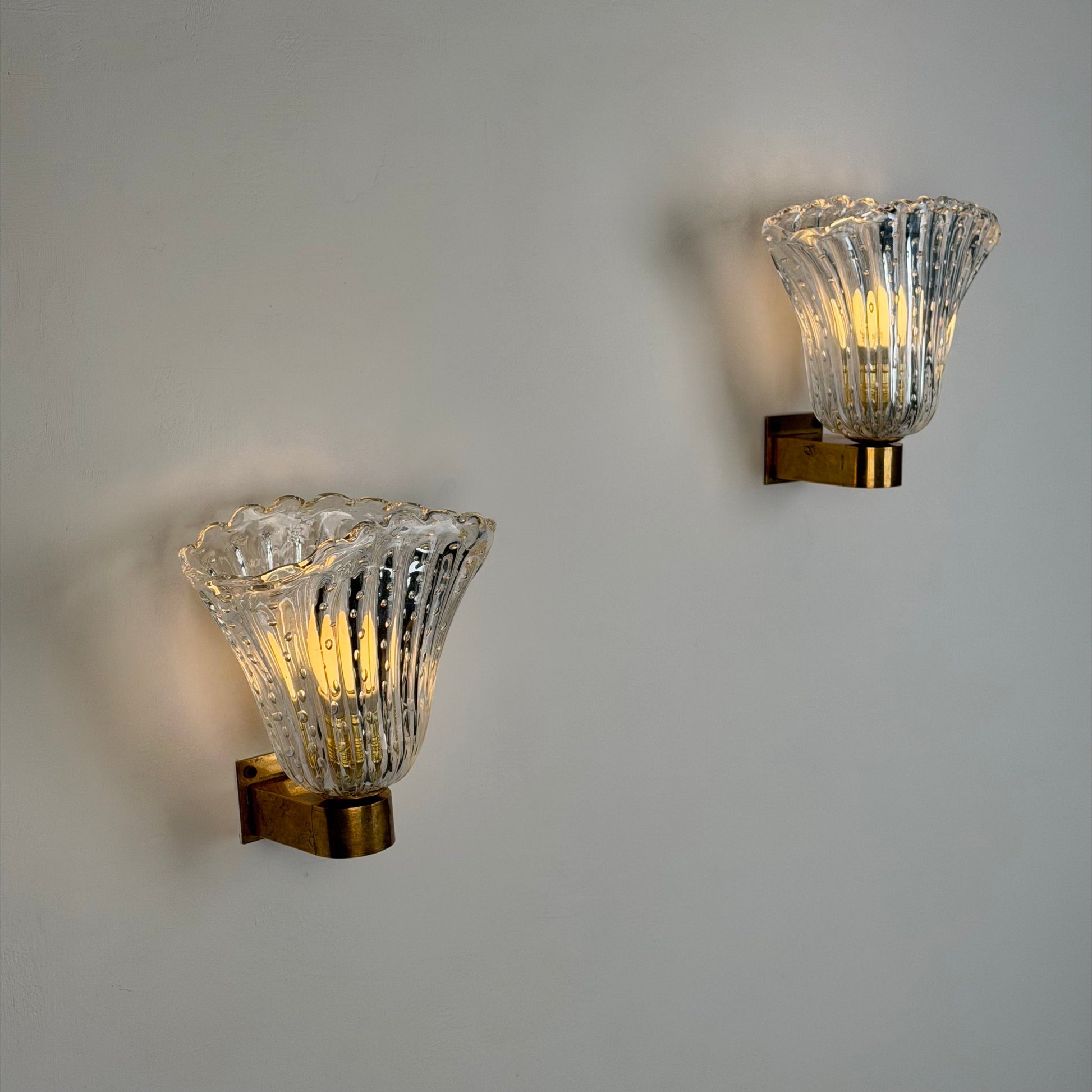 Pair of Archimede Seguso "Bullicante" Murano Glass Wall Sconces, 1940s Sconces