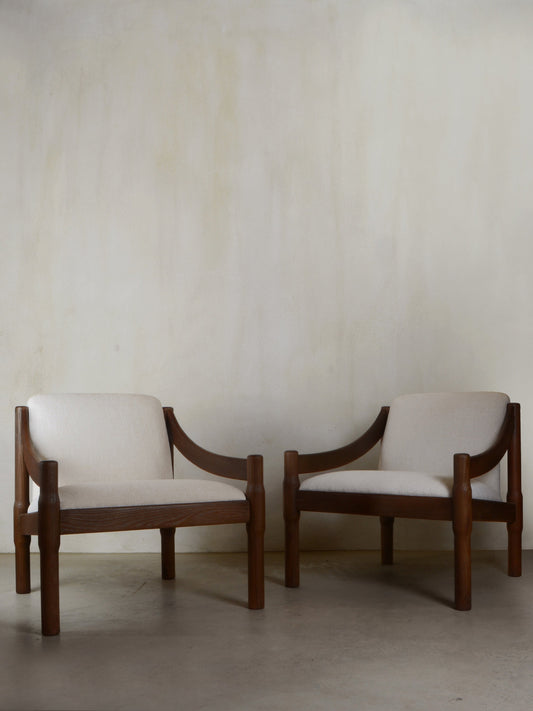 Pair of Carimate 930 Armchair by Vico Magistretti, 1960 Chairs