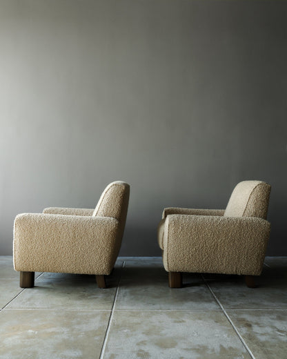 Pair of Carlton Lounge Chairs Chairs