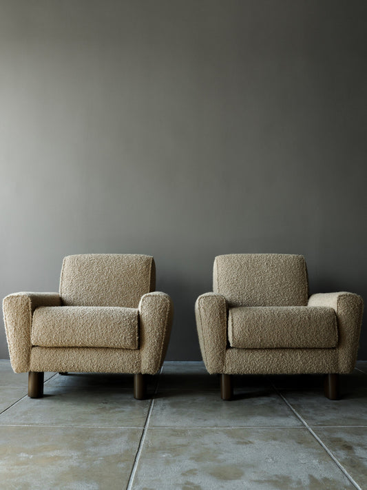 Pair of Carlton Lounge Chairs Chairs