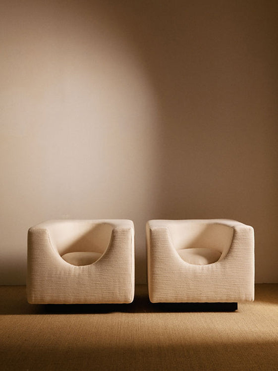 Pair of "Elliptic" Armchairs, Bernard Govin - White Chairs