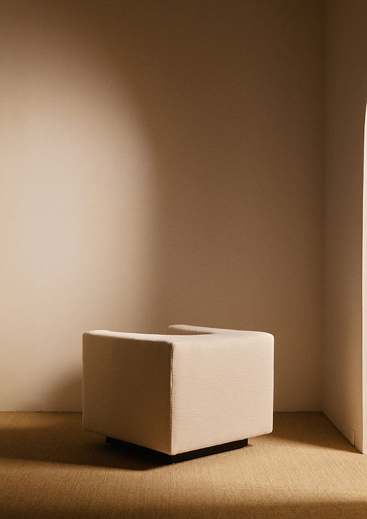 Pair of "Elliptic" Armchairs, Bernard Govin - White Chairs