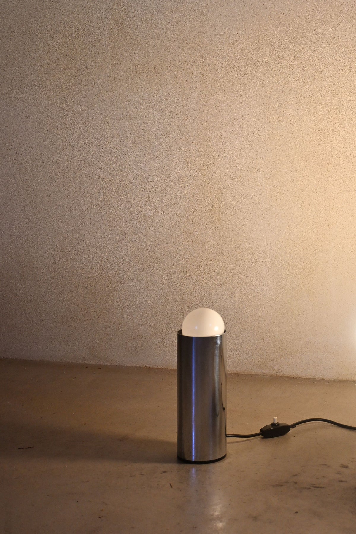Enrico Tronconi chrome table lamps, pair, a single lamp unlit, seen closer