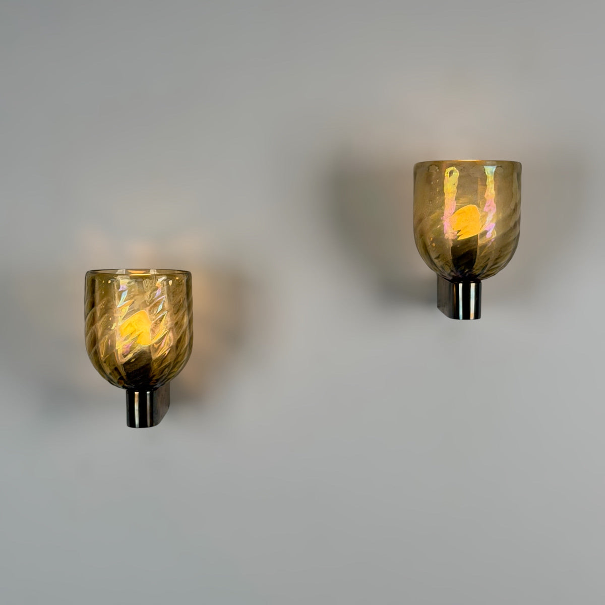 Pair of Iridescent Hammered Murano Glass Wall Sconces by Archimede Seguso, 1940s Sconces