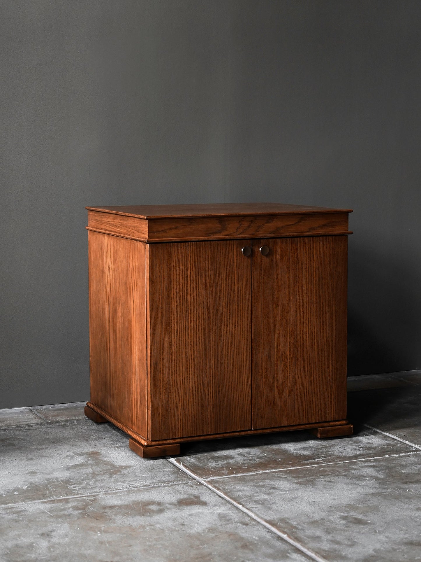 Pair of Lancaster Nightstands Nightstands