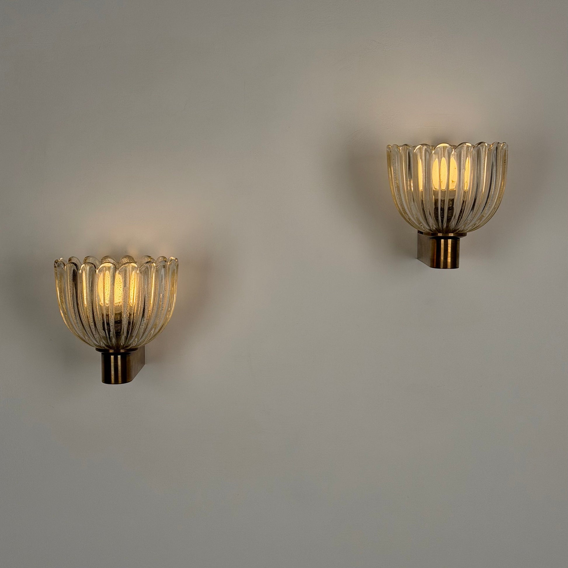 Pair of Murano Crystal Sconces with Suspended Gold Leaf Particles by E. Barovier Sconces