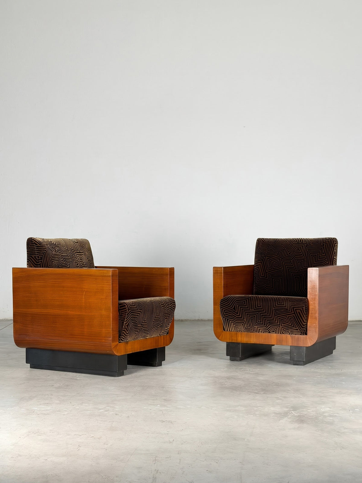 Pair of Rationalist Club Armchairs by Giuseppe Pagano, Reimagined by FORME, 1930s Armchairs