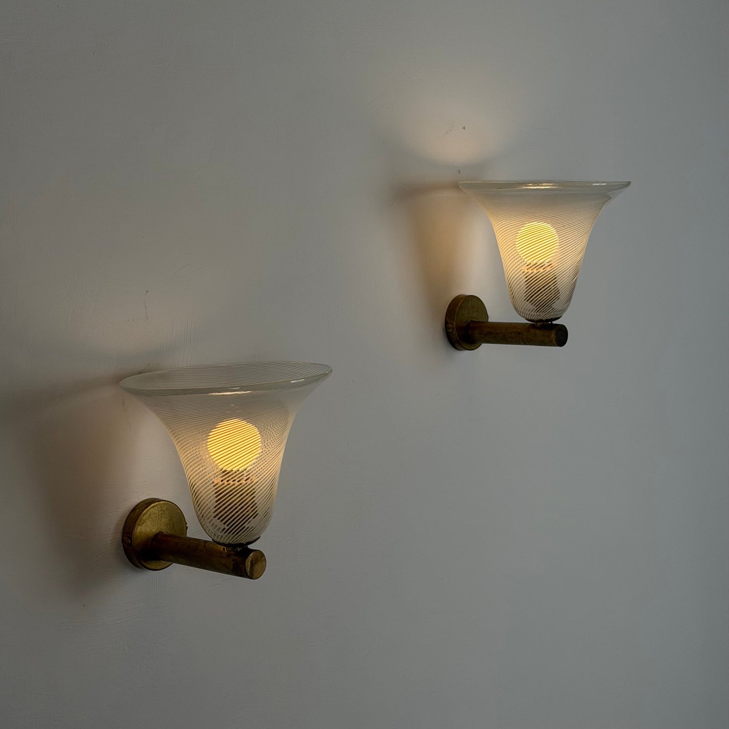 Pair of Wall Sconces "Torcello" Attributed to Carlo Scarpa for Venini, 1940s Sconces