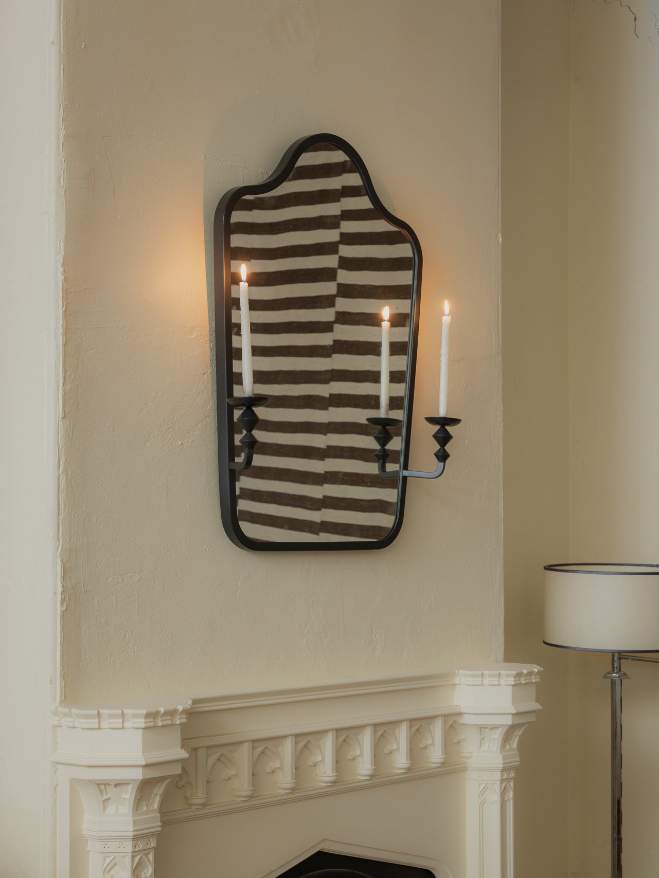 Paradis Mirror, Mirrors