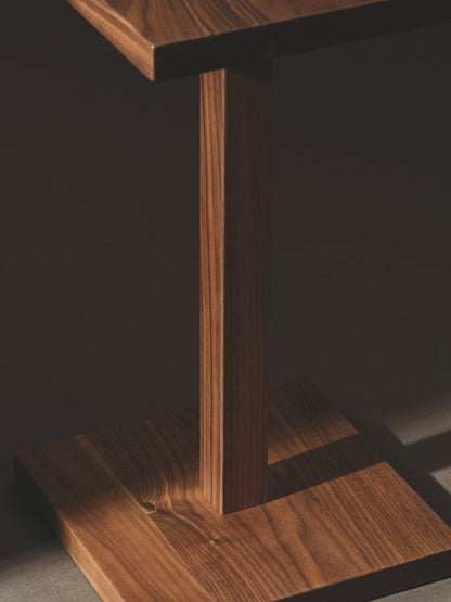 Peana Molina Side Table End Tables