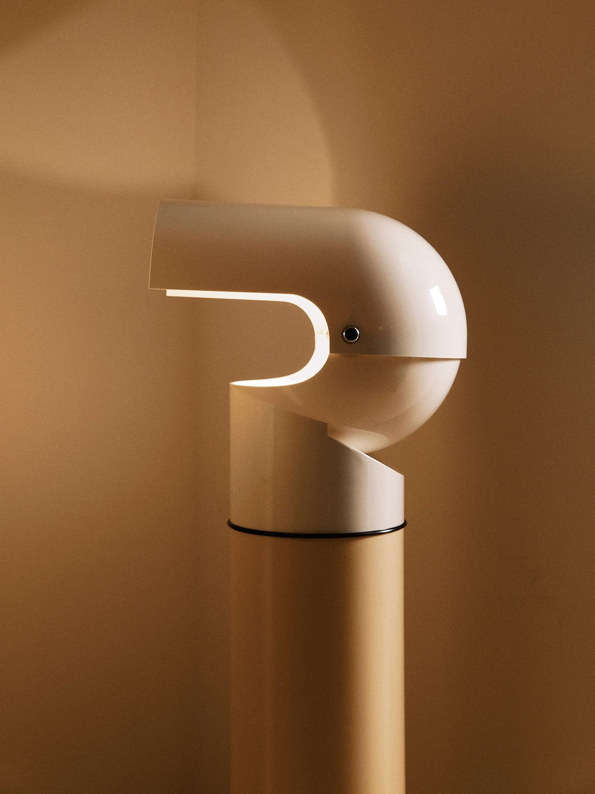 Pileo Floor Lamp by Gae Aulenti, Italy, Circa 1960 Floor Lamps