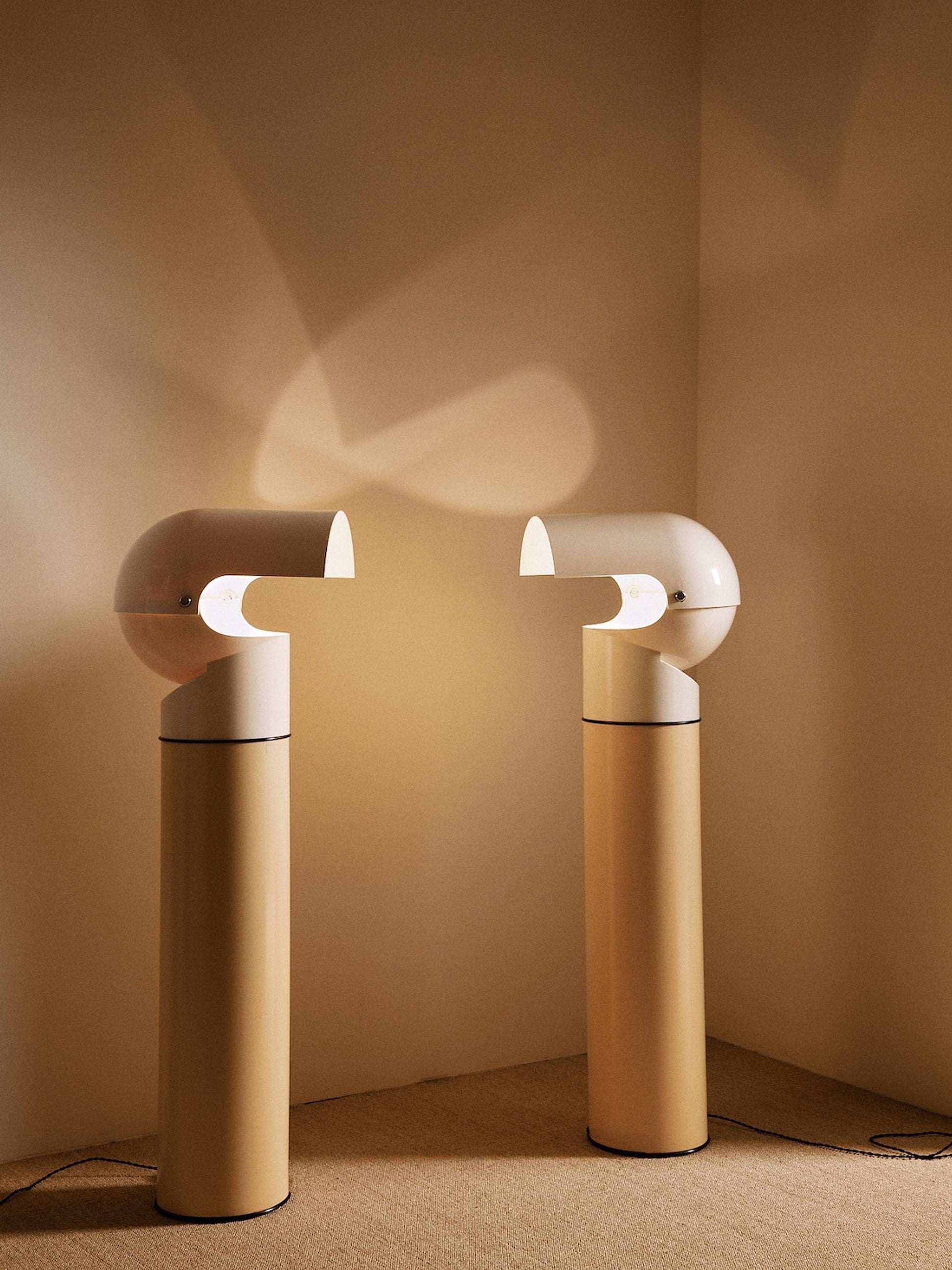 Pileo Floor Lamp by Gae Aulenti, Italy, Circa 1960 Floor Lamps