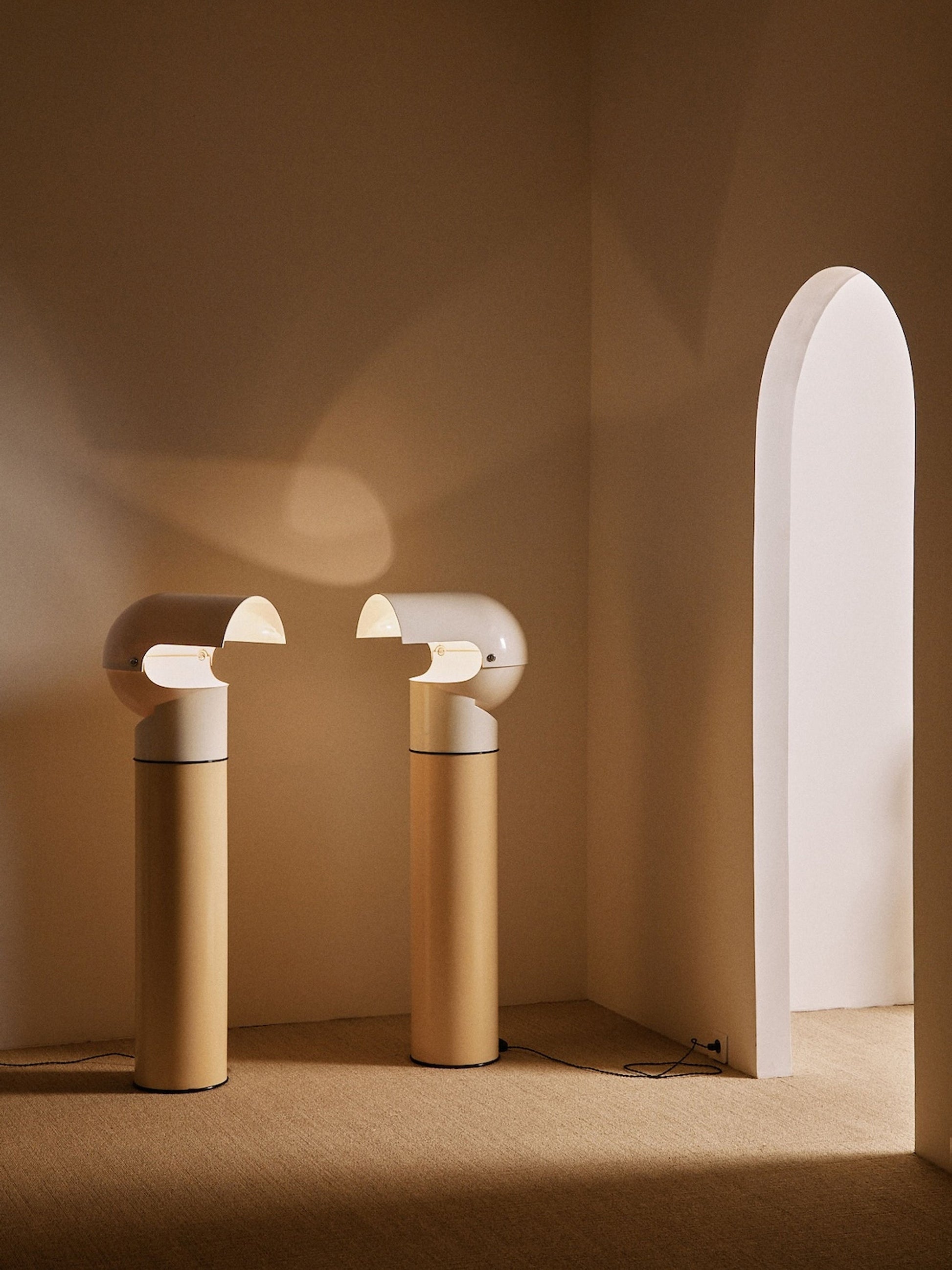Pileo Floor Lamp by Gae Aulenti, Italy, Circa 1960 Floor Lamps