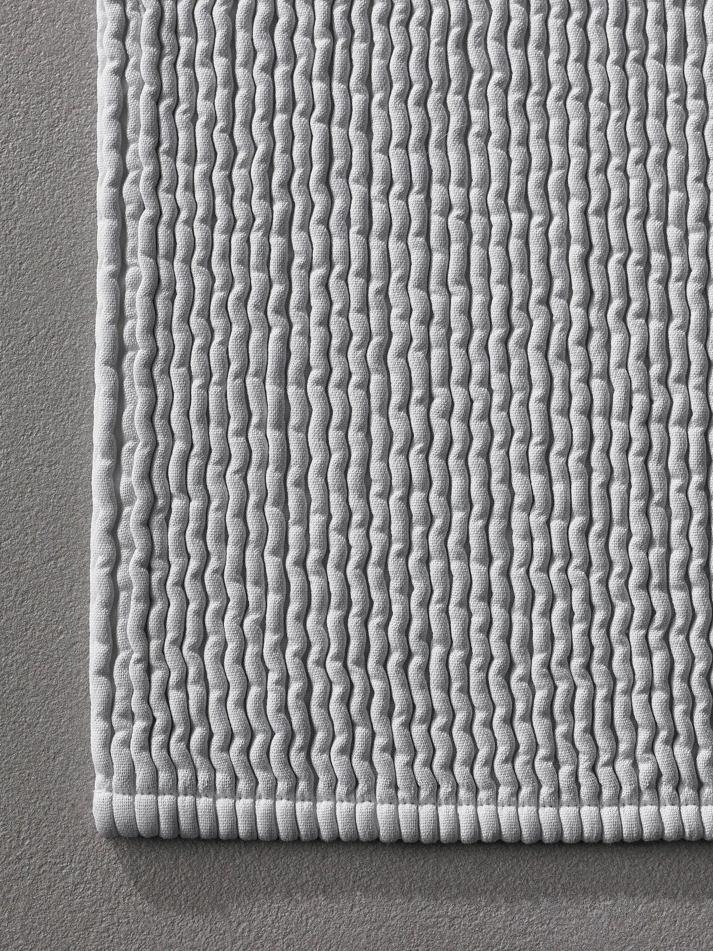 Pliss Bath Mat in Ghiaccio by Society Limonta