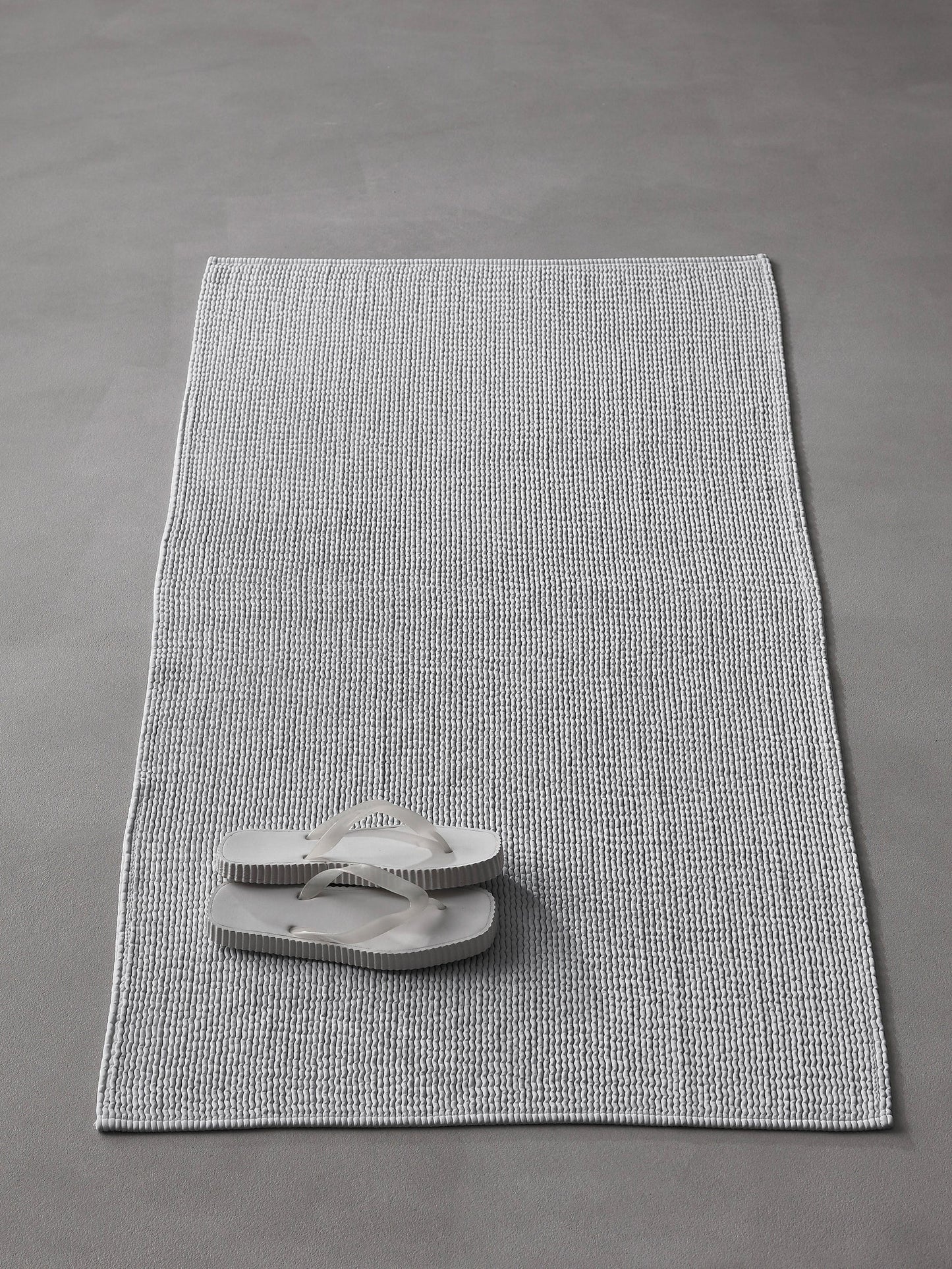 Pliss Bath Mat in Ghiaccio by Society Limonta