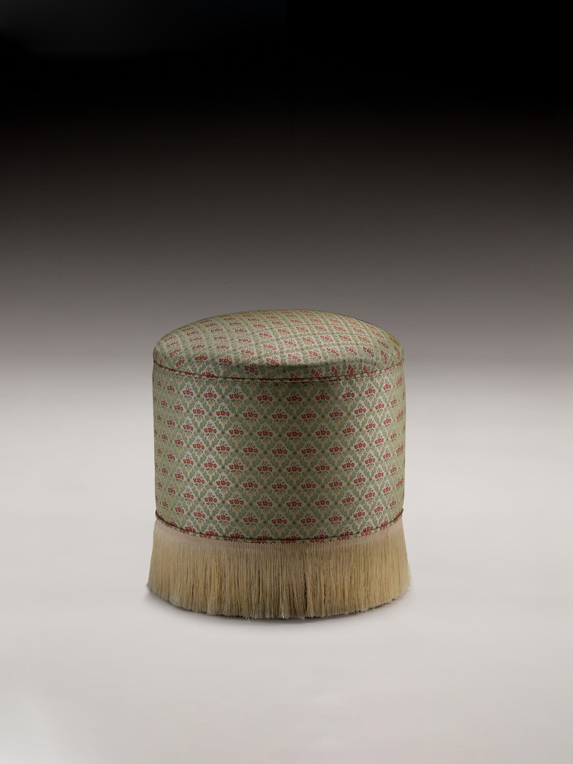 Pomona Poef in Brandt's Trellis Stools